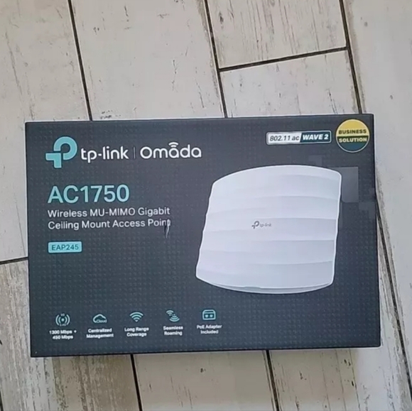 TP-Link Omada AC1750 Gigabit Wireless Access Point - Picture 2 of 3